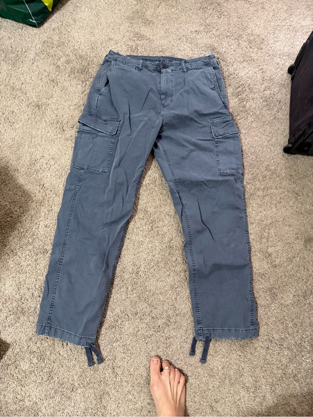 American Eagle Outfitters Men's Cargo Pants in Slate Blue